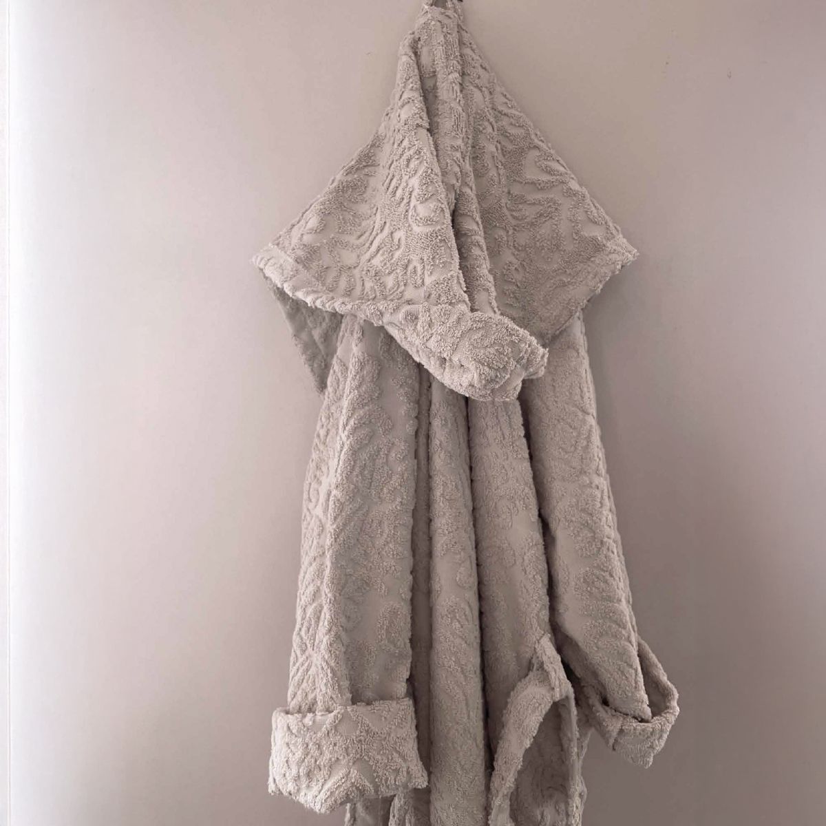 Халат с качулка CHIC